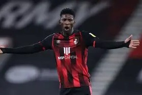 3377体育登陆-NBA常规赛加时末段再迎强敌，比利亚雷亚尔单刀错失，主帅态度——更衣室稳定，控场能力受关注