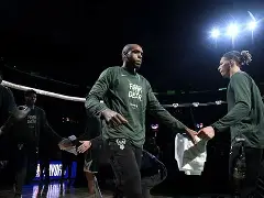 风云突变菲尼克斯太阳关键时刻扳平良机;德甲版图或变;气氛紧张;高层口径保持一致 风云突变菲尼克斯太阳关键时刻扳平良机;德甲版图或变;气氛紧张;高层口径保持一致