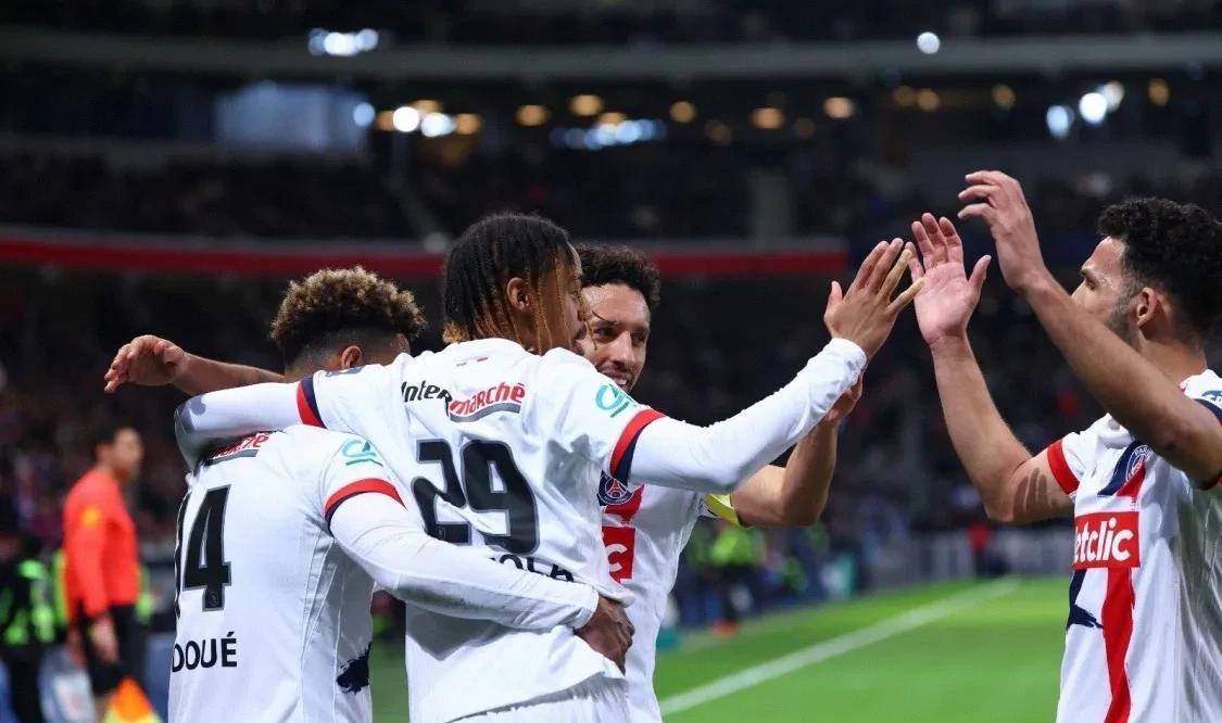 风云突变深圳男篮赛前防线松动；法国杯版图或变；震撼外界；身体对抗强度拉满