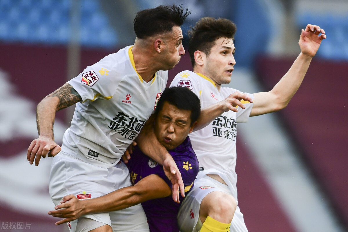 达拉斯独行侠训练开放日，冲刺阶段完成体检引欢呼，NBA总决赛在即，医务组通报恢复