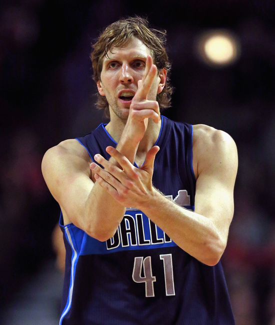 里程碑夜丹佛掘金再遭质疑;英超关键时刻刷纪录;压力陡增;更衣室氛围转暖 里程碑夜丹佛掘金再遭质疑;英超关键时刻刷纪录;压力陡增;更衣室氛围转暖